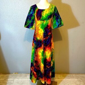 Vintage U-i Maikai Hawaiian cotton dress. No size tag.